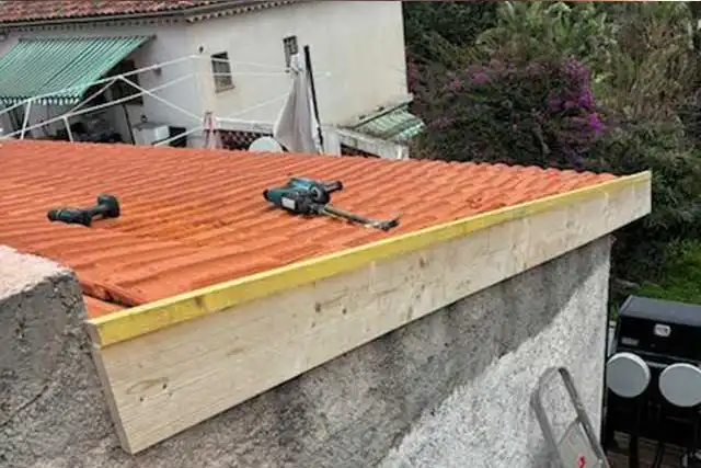 à Carros 06